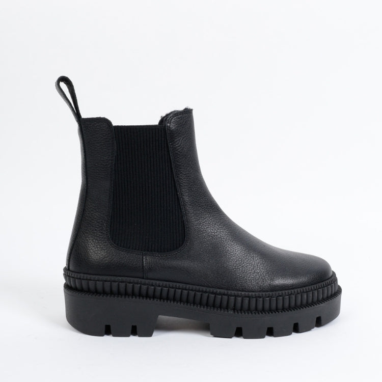 KMB Chelsea Boots Schwarz