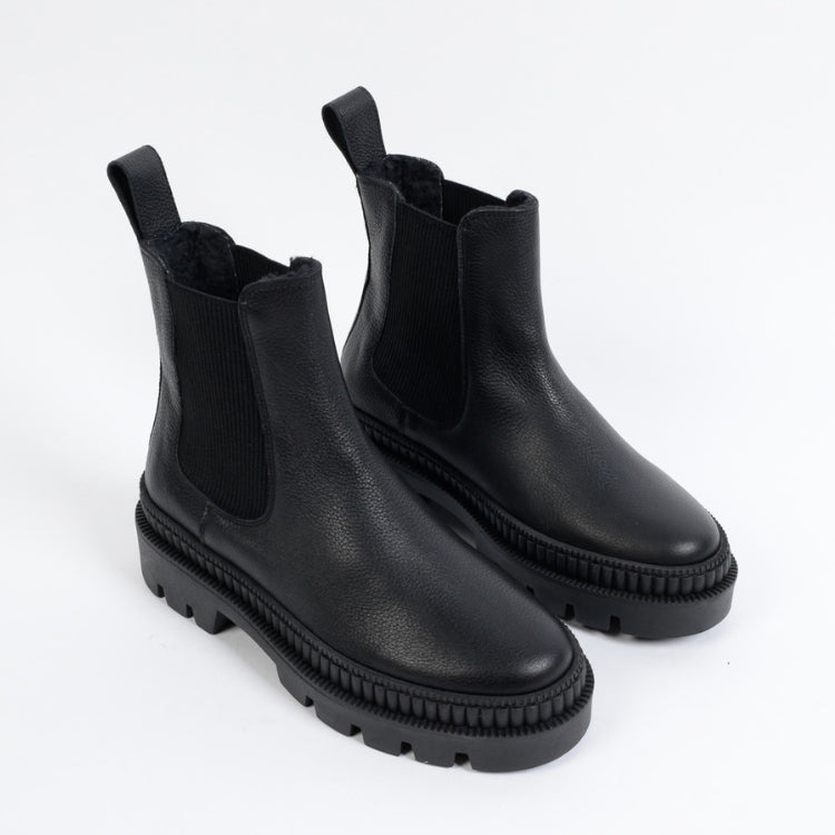 KMB Chelsea Boots Schwarz